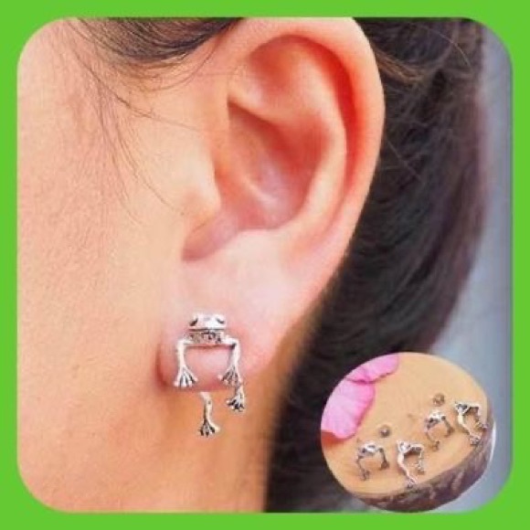 New Absolutely Adorable Beautiful Miniature Little Dudes Frog 🐸 Stud Earrings - Picture 9 of 9